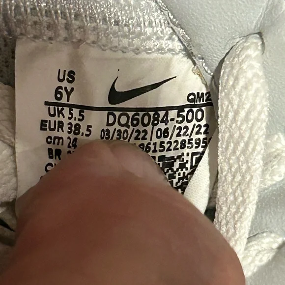 NIKE Blazer Youth Size 6Y Mid 77 Barley Grape Metallic Copper DQ6084 500 - Picture 6 of 9